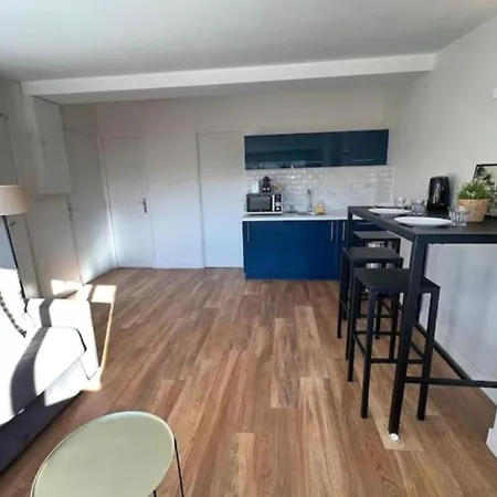Apartment Beautiful 2 Bedrooms 1 Bathroom